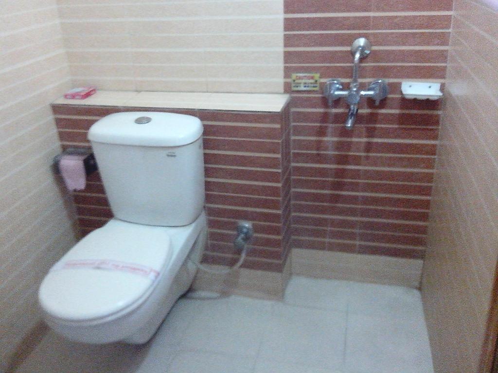 Hotel Mahalaxmi Indo Myanmar Guwahati Quarto foto